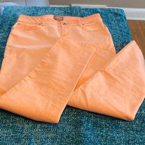 Beautiful Chico peachy jeans! Size 6